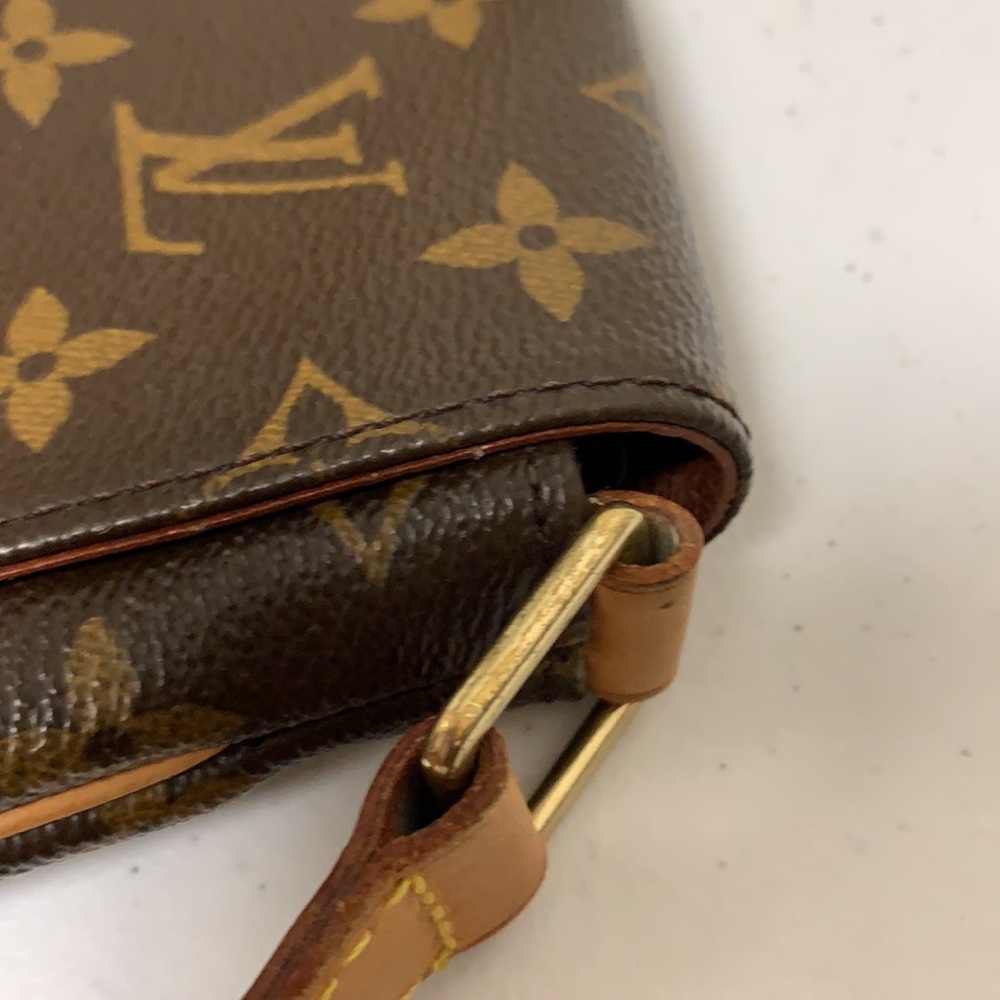 Louis Vuitton Salsa Monogram Crossbody - Picture 15 of 16